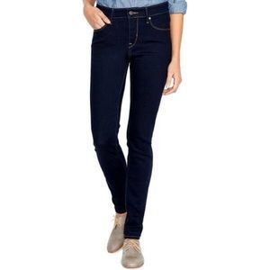 NWT Levi’s 710 super skinny jeans